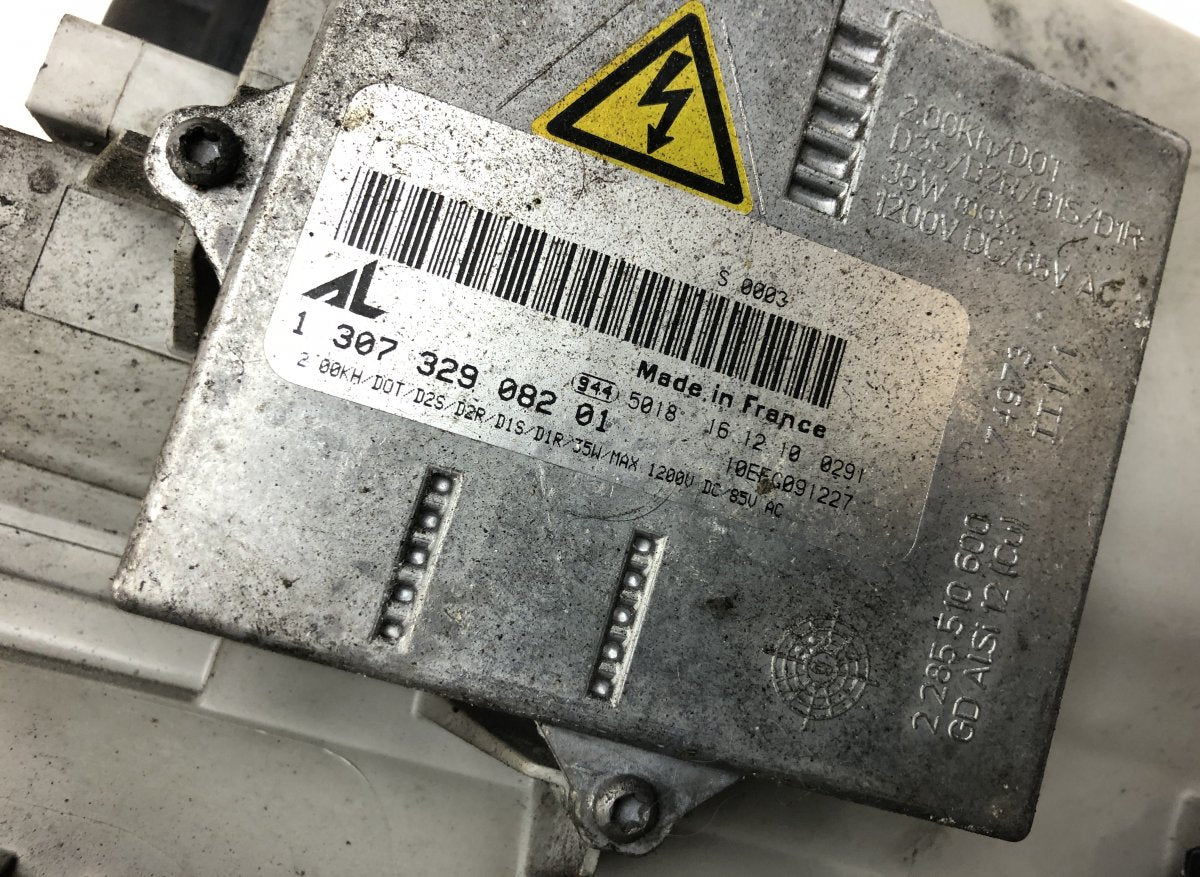 0301176475 Headlight left MERCEDES-BENZ SL-CLASS (R230) (2001-2012)