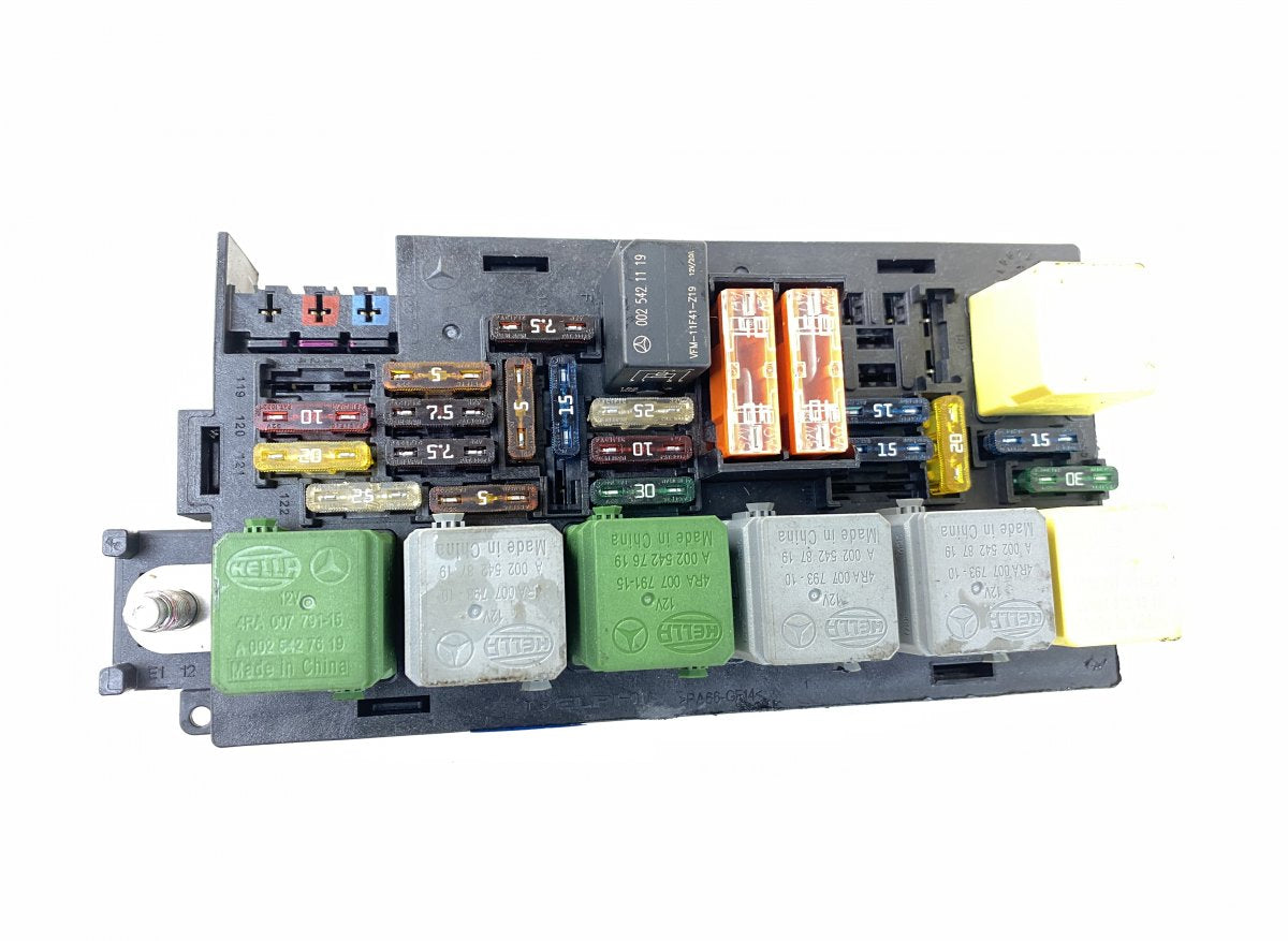A1645403472 Fuse box MERCEDES-BENZ R-CLASS (W251) (2006-2013)