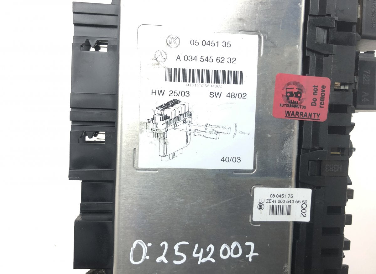 05045139 05045135 05045131 Fuse box MERCEDES-BENZ SL-CLASS (R230) (2001-2012)