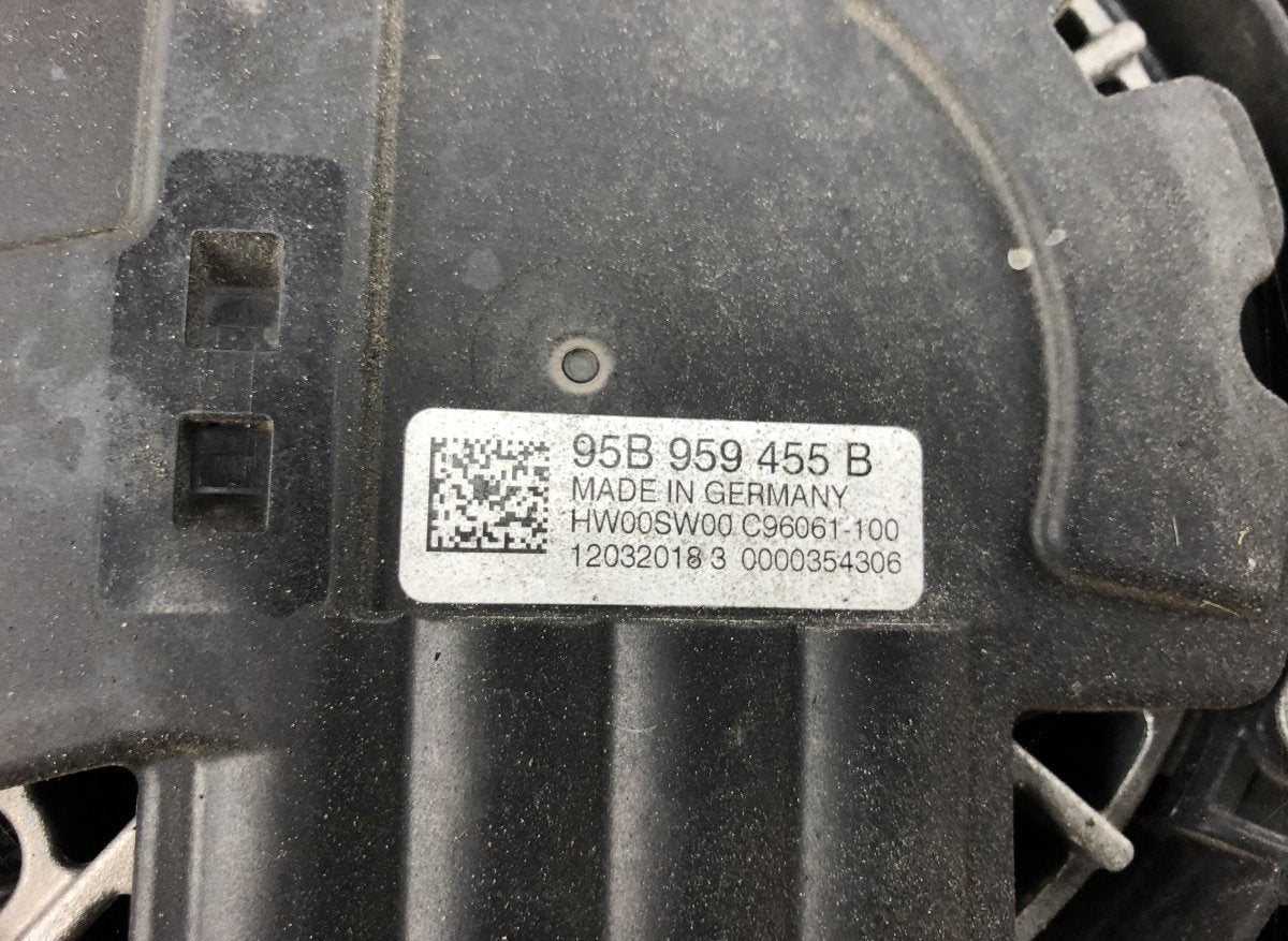 95B121003E Radiator Fan Electric PORSCHE MACAN I (95B) (2014-2024)