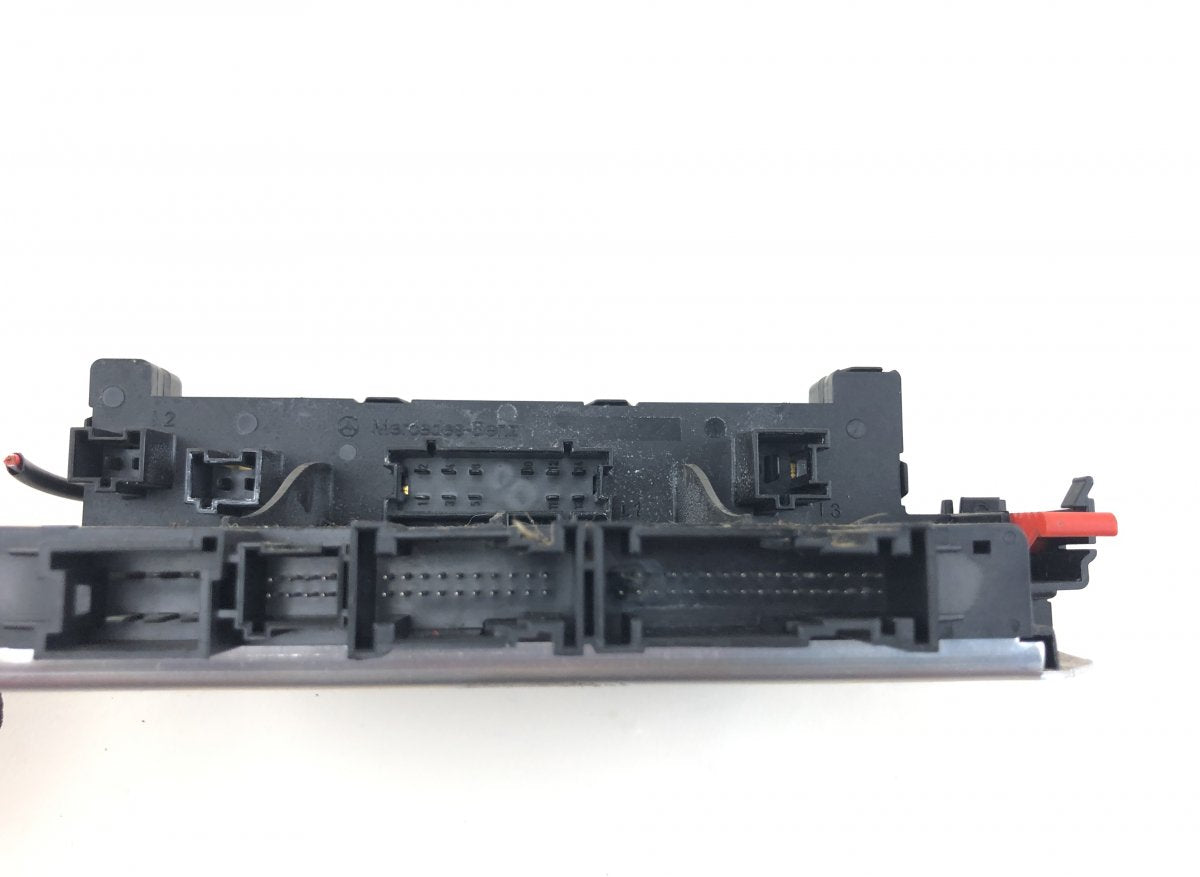 05045139 05045135 05045131 Fuse box MERCEDES-BENZ SL-CLASS (R230) (2001-2012)