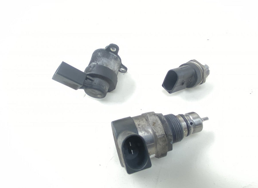0281002927 A6420740284 0281002985 Fuel pressure regulator MERCEDES-BENZ R-CLASS (W251) (2006-2013)
