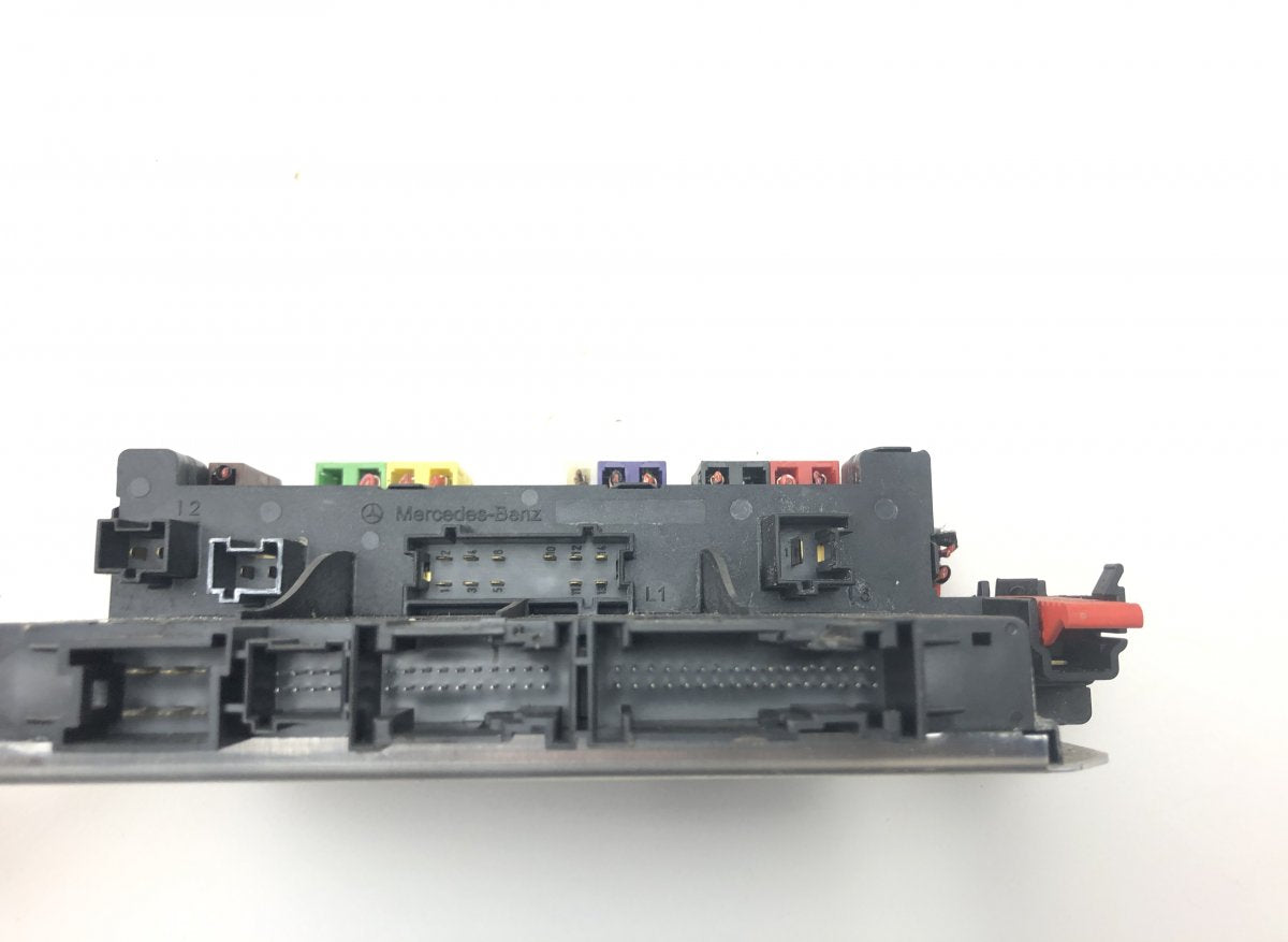 05045139 05045135 05045131 Fuse box MERCEDES-BENZ SL-CLASS (R230) (2001-2012)