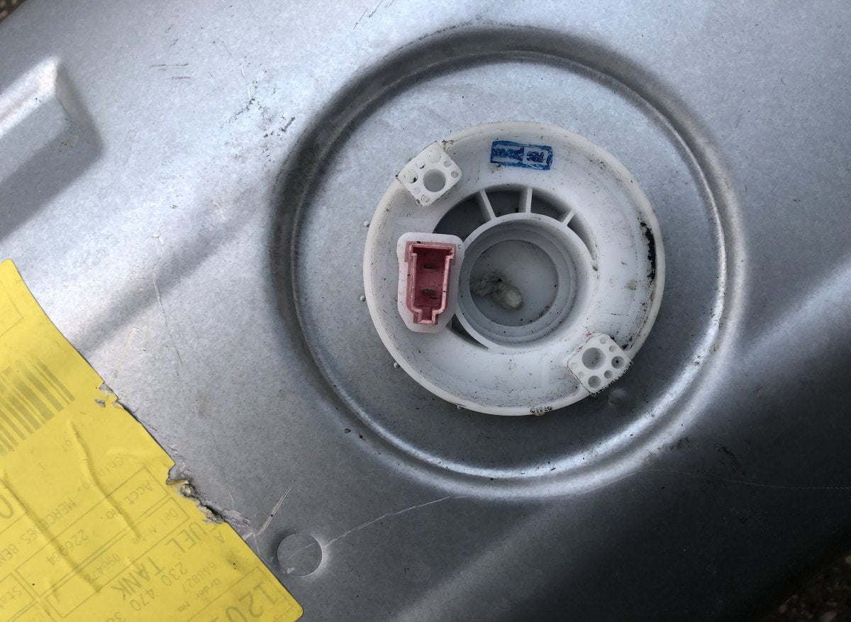 A2304703801 Fuel Tank MERCEDES-BENZ SL-CLASS (R230) (2001-2012)