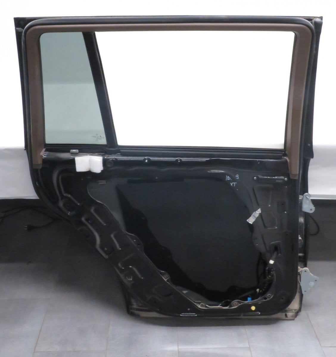 A1647300905 1647300905 Door Rear Left MERCEDES-BENZ GL-CLASS (X164) (2006-2012)