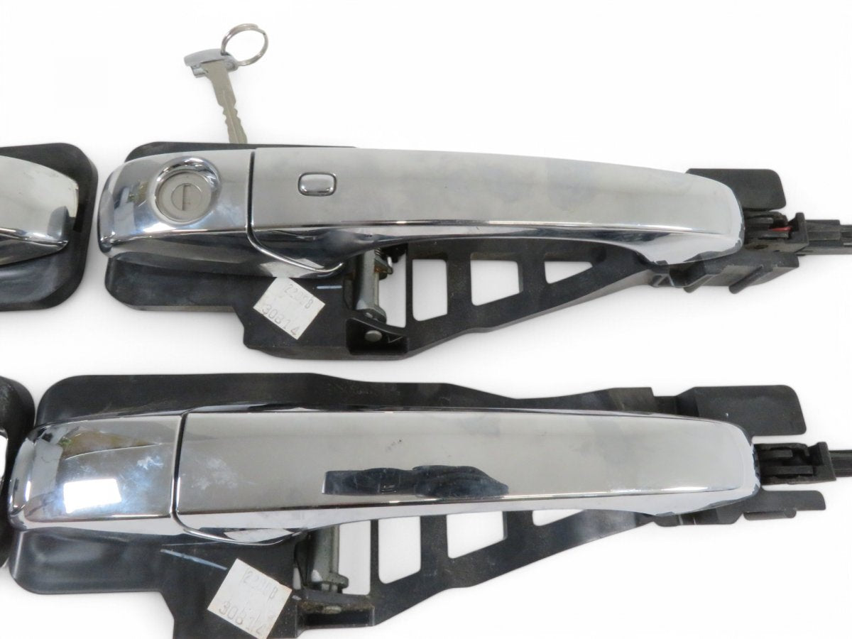 04589881AH 04589884AH 55113686AE 68018959AC Door Handle Exterior Front Left JEEP GRAND CHEROKEE IV (WK, WK2) (2010-2021)