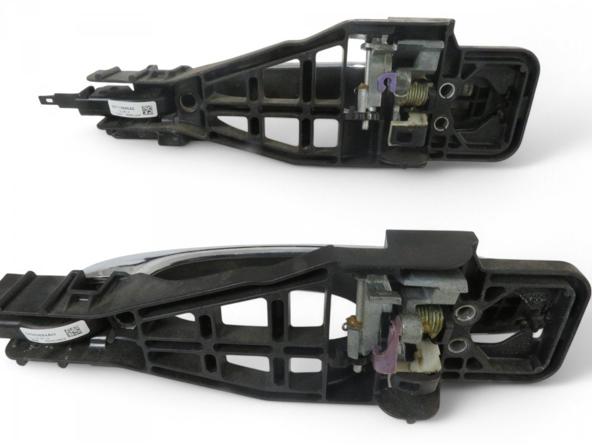 04589881AH 04589884AH 55113686AE 68018959AC Door Handle Exterior Front Left JEEP GRAND CHEROKEE IV (WK, WK2) (2010-2021)