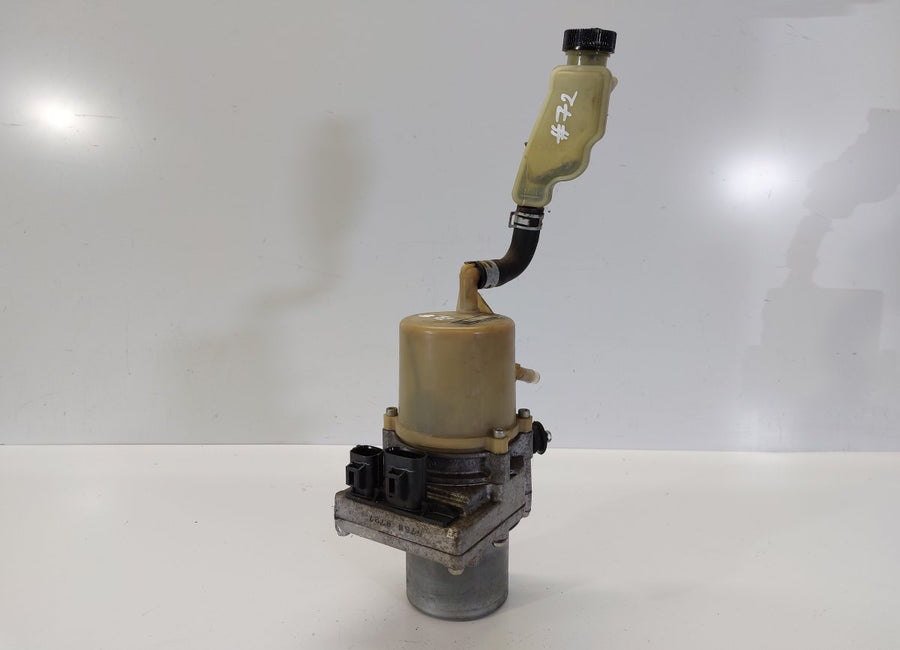 Q3T50982 JJ301000237A Power steering pump MAZDA 3 II (BL) (2008-2013)