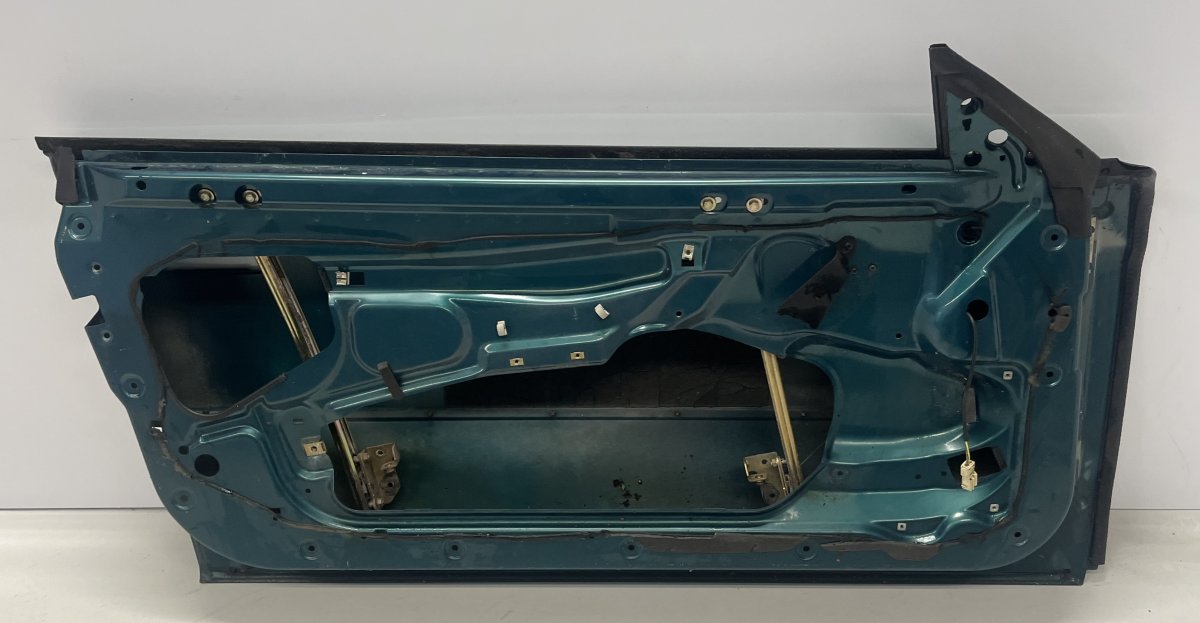 41511970609 Door Front Left BMW 8 (E31) (1990-1999)