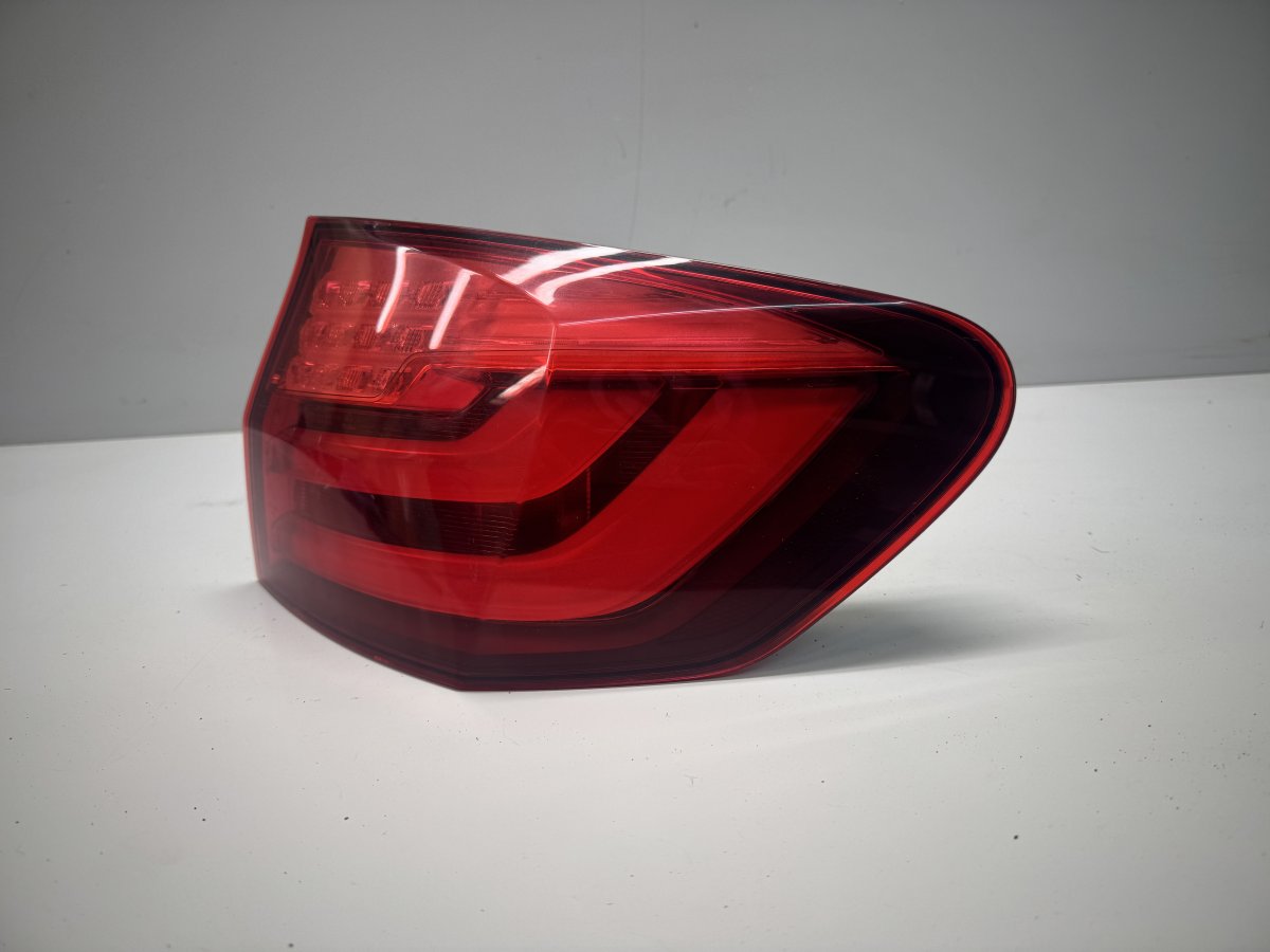 63217203234 Tail light, right BMW 5 (F10, F11) (2010-2017)