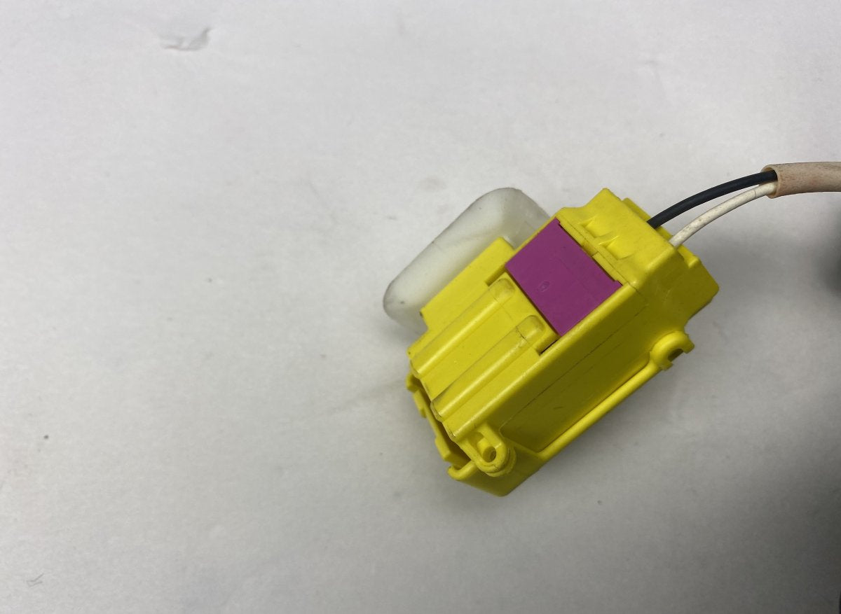 Seat Belt Front Right VW TOURAN (1T3) (2010-2015)