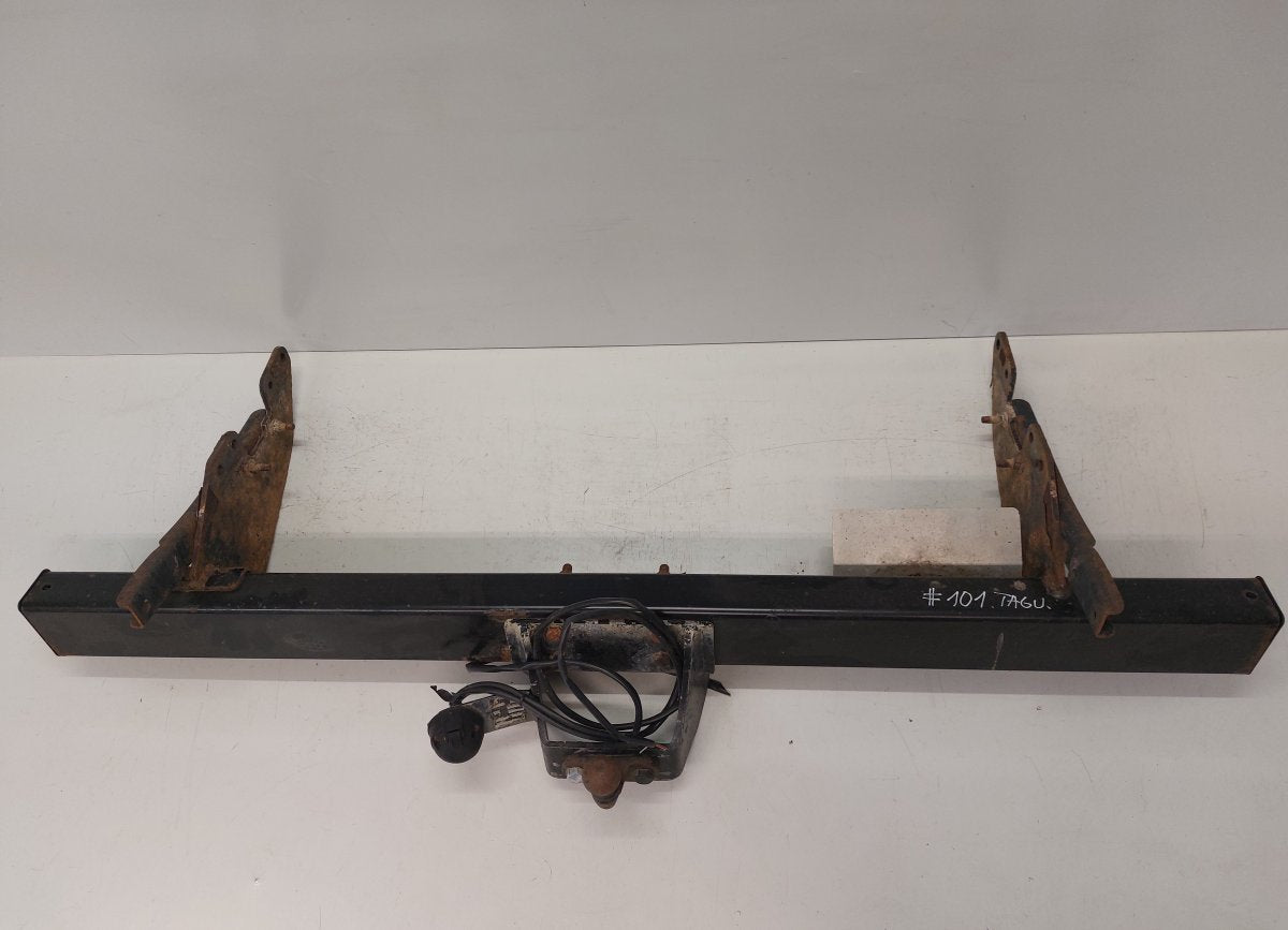 AHTFR29G807032460 Towbar TOYOTA HILUX VII (AN10, AN20, AN30) (2005-2015)