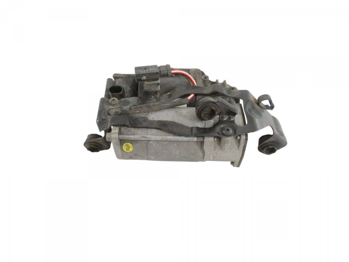 A2053200104 A0993200004 Air Suspension Compressor MERCEDES-BENZ C-CLASS (W205) (2013-2021)