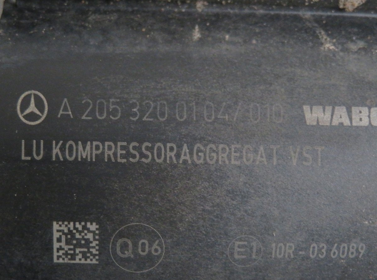 A2053200104 A0993200004 Air Suspension Compressor MERCEDES-BENZ C-CLASS (W205) (2013-2021)