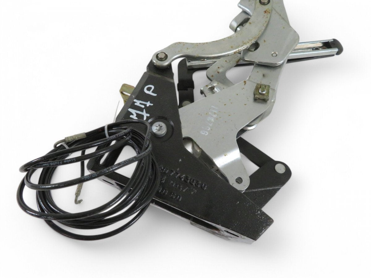 A1297743030 Convertible top bracket right MERCEDES-BENZ SL-CLASS (R129) (1989-2001)