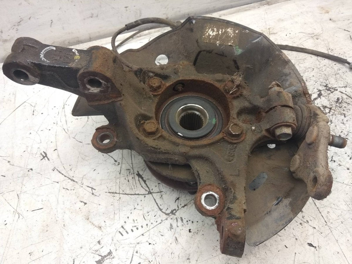 Wheel bearing housing front left KIA SORENTO II (XM) (2009-2015)