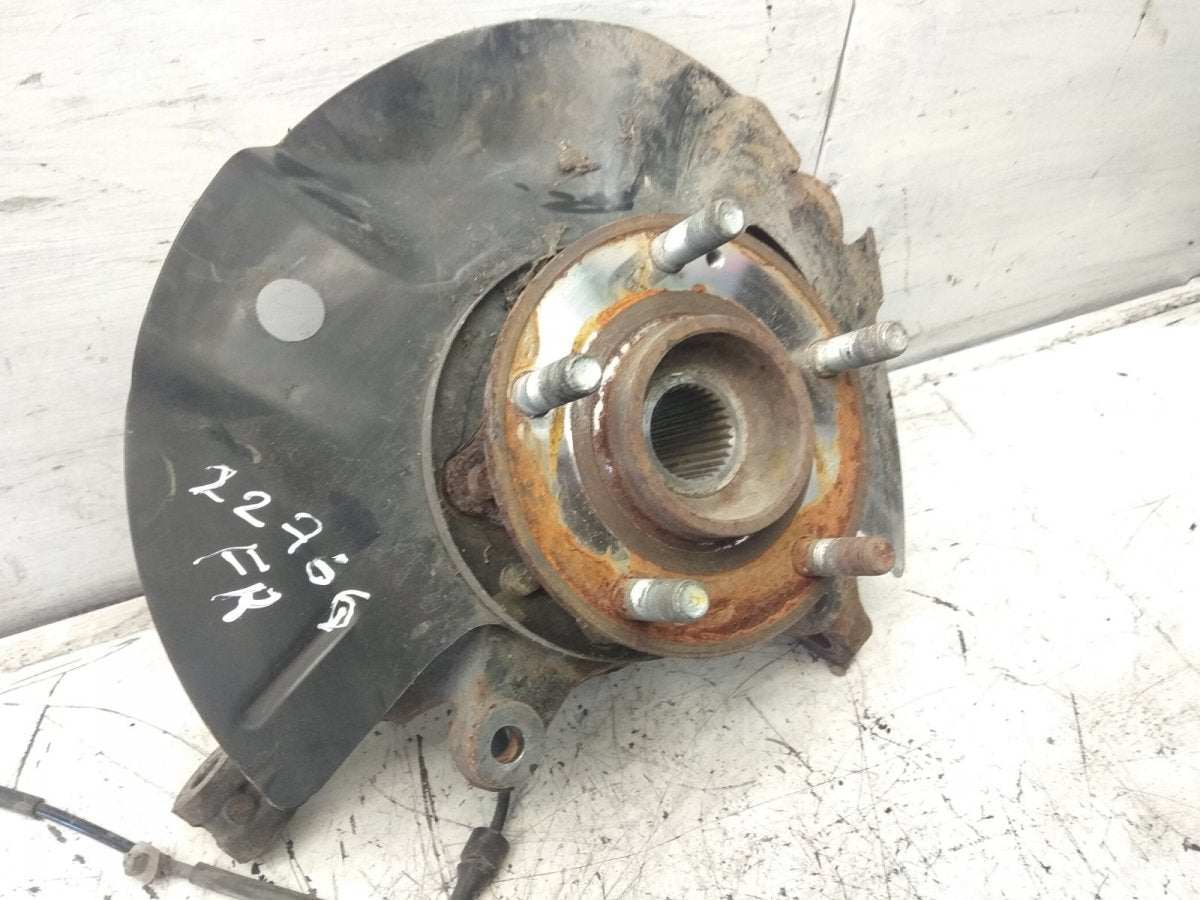 Wheel bearing housing front right KIA SORENTO II (XM) (2009-2015)