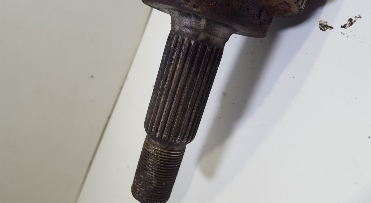 Drive Shaft Front Right TOYOTA AVENSIS (T250) (2003-2008)