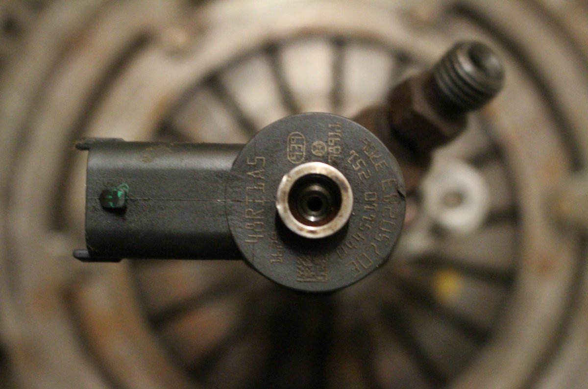 48RI1A5 0445110521 307502833706 Fuel Injector VOLVO XC90 I (2002-2014)