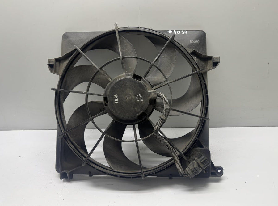 253802P000 Radiator Fan Electric KIA SORENTO II (XM) (2009-2015)