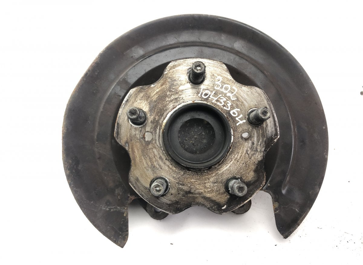 4245005081 Wheel bearing housing rear left TOYOTA AURIS (E18) 2012-2018