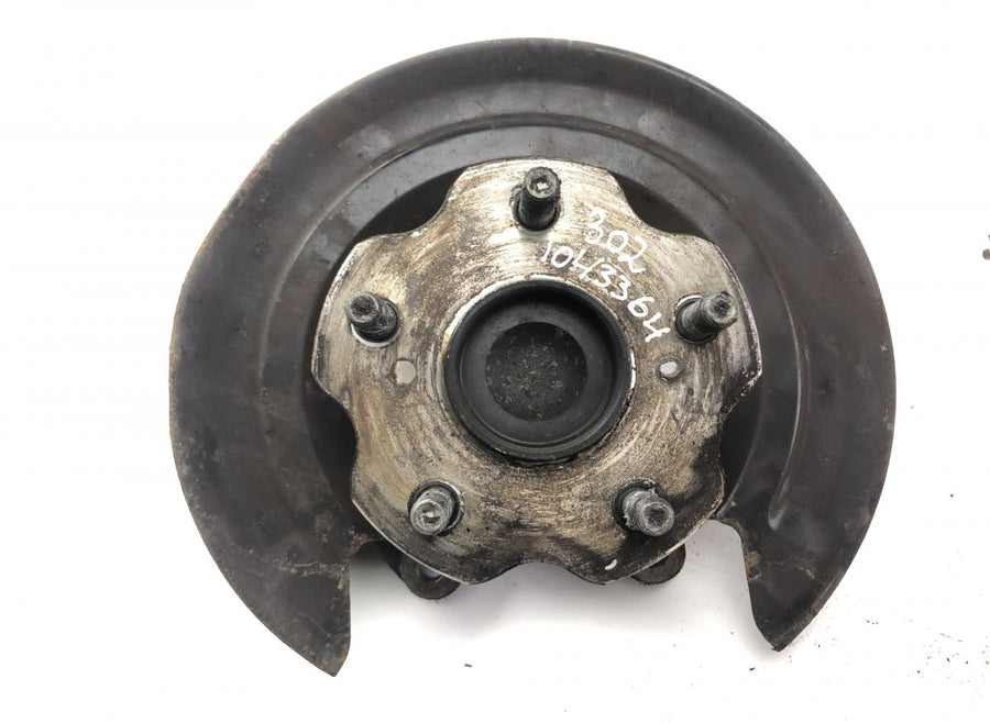 4245005081 Wheel bearing housing rear left TOYOTA AURIS (E18) 2012-2018