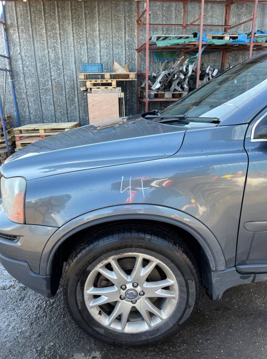 Fender Front Right VOLVO XC90 I (2002-2014)