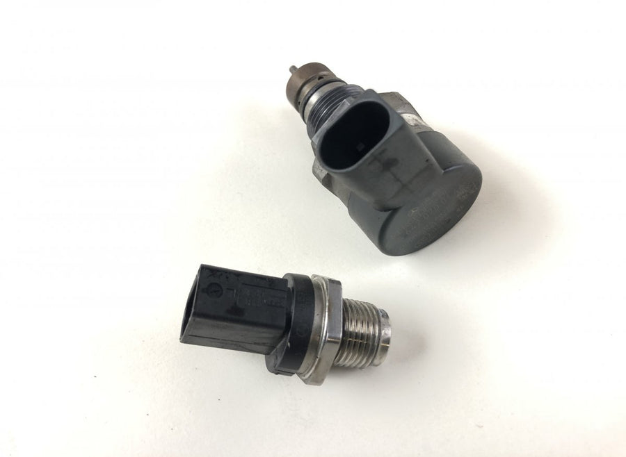0281002927 A6420740284 0281002985 Fuel pressure regulator MERCEDES-BENZ ML-CLASS (W164) (2005-2011)