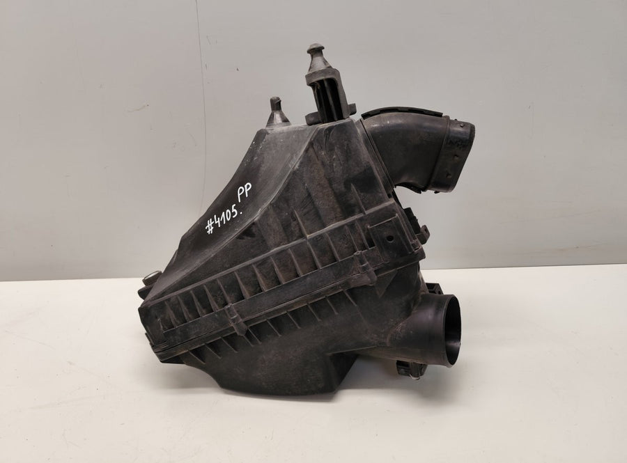 8X239600BB C2Z1687 7G9N12B579AB Air Cleaner (filter box) JAGUAR XJ (X351) (2009-2019)