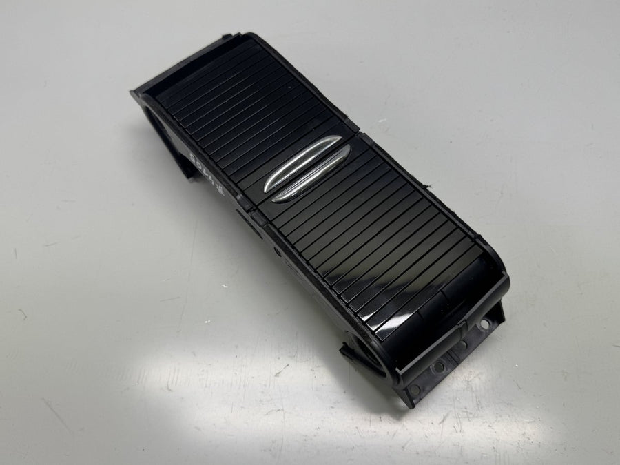 AW93F048196A Cup Holder Front JAGUAR XJ (X351) (2009-2019)
