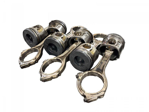 68147233AA 68147228AA Piston Kit JEEP GRAND CHEROKEE IV (WK, WK2) (2010-2021)