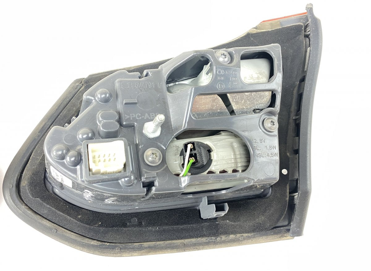 A2059065900 A2059066000 Tail lights set/kit MERCEDES-BENZ C-CLASS (W205) (2013-2021)