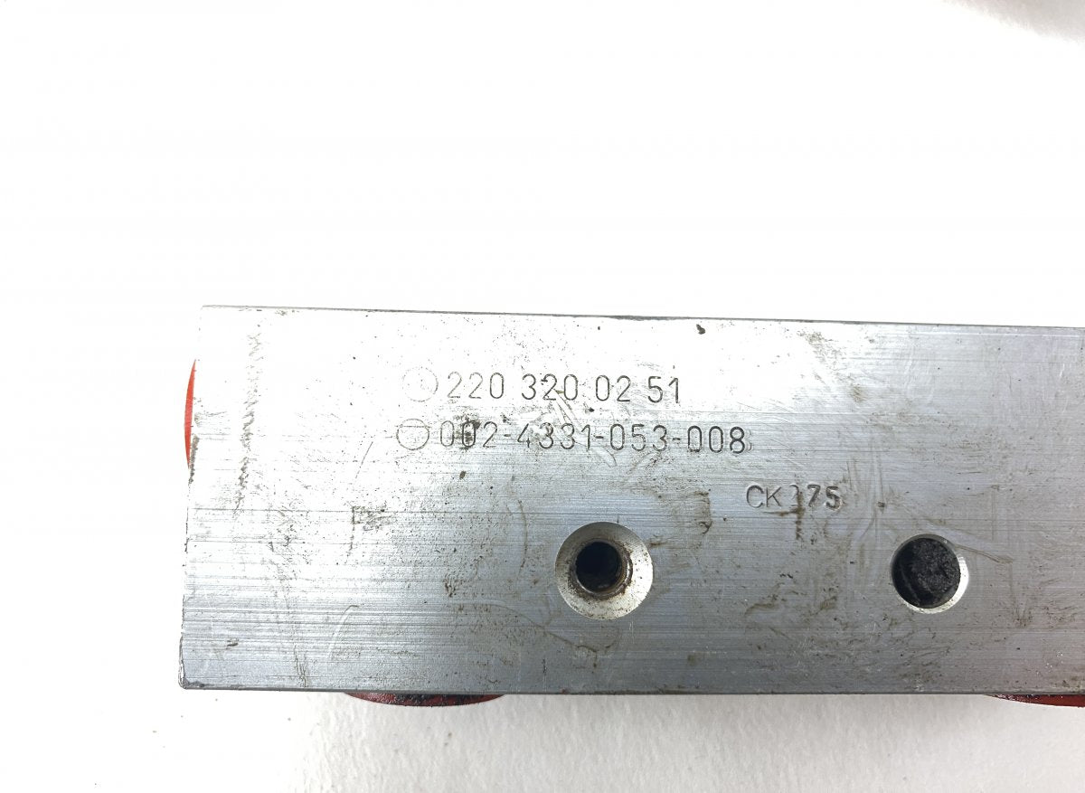 A2203200358 A2203201258 Air suspension / self-levelling suspension, other MERCEDES-BENZ SL-CLASS (R230) (2001-2012)