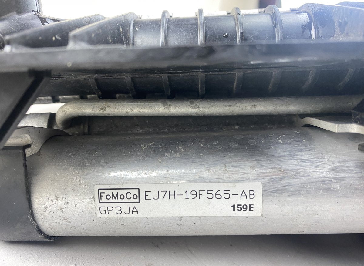2439725 1856995 1873488 Radiator set FORD KUGA II (DM2, TF) (2012-2019)