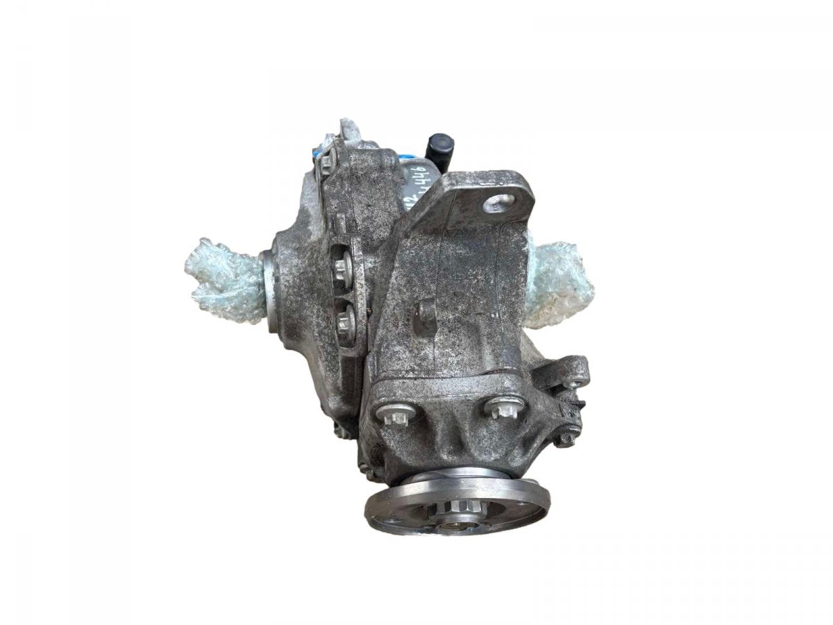 A2053304107 Front axle Differential MERCEDES-BENZ C-CLASS (W205) (2013-2021)