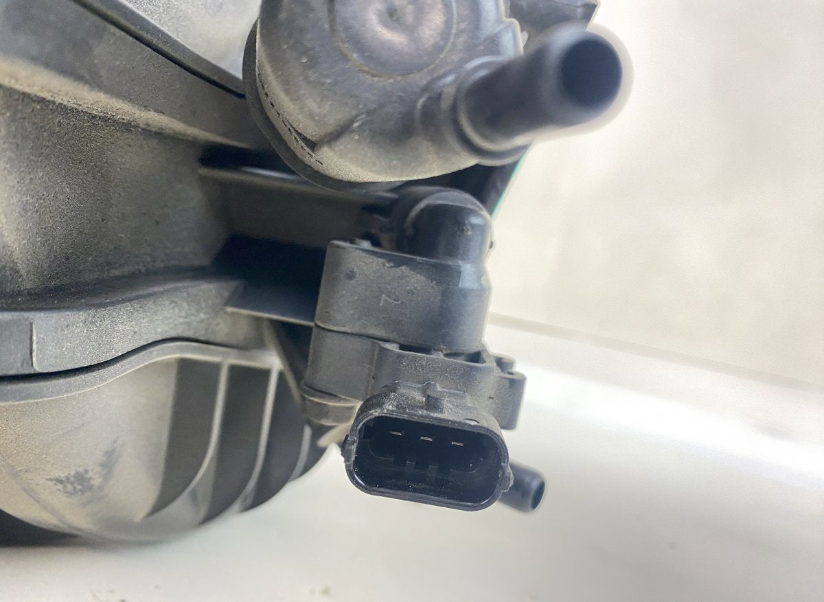 12639087 Intake Manifold CADILLAC ESCALADE (2014-)