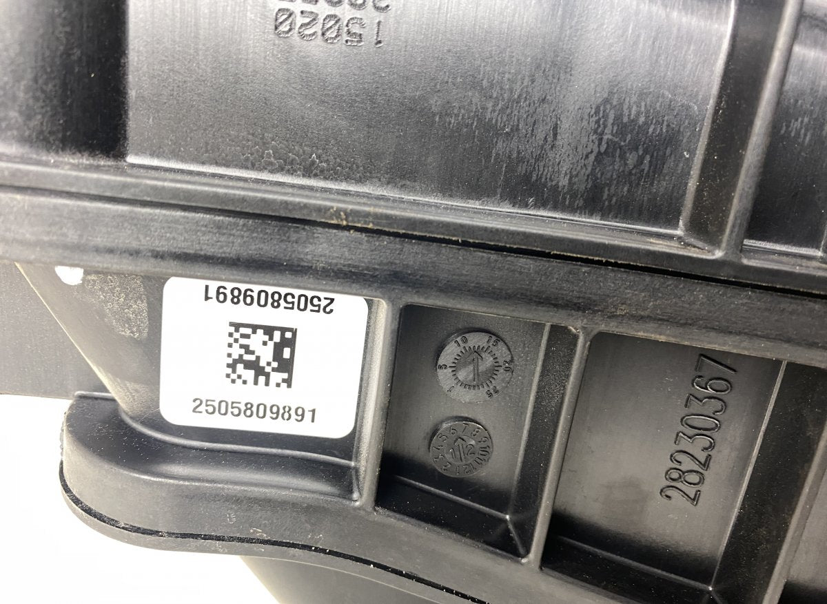 12639087 Intake Manifold CADILLAC ESCALADE (2014-)
