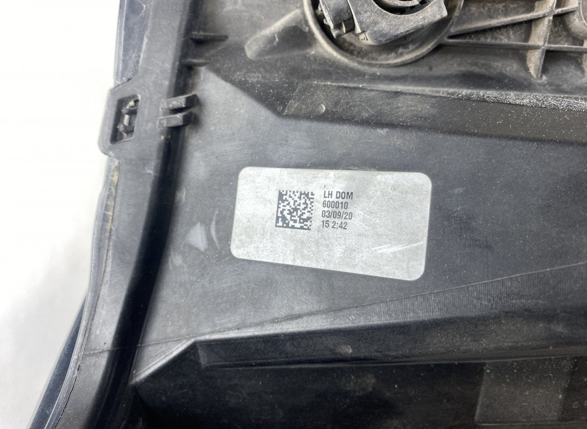 19434116 Headlight left CADILLAC ESCALADE (2014-)