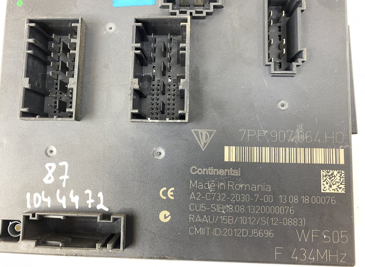 958907064K Comfort Module (CCM) PORSCHE CAYENNE II (2010-2017)