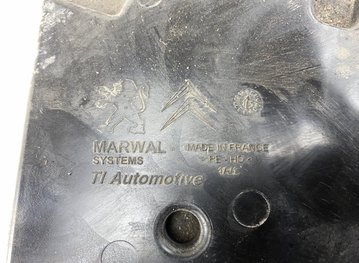 1613704580 AdBlue tank CITROËN C4 II (B7) (2009-2018)