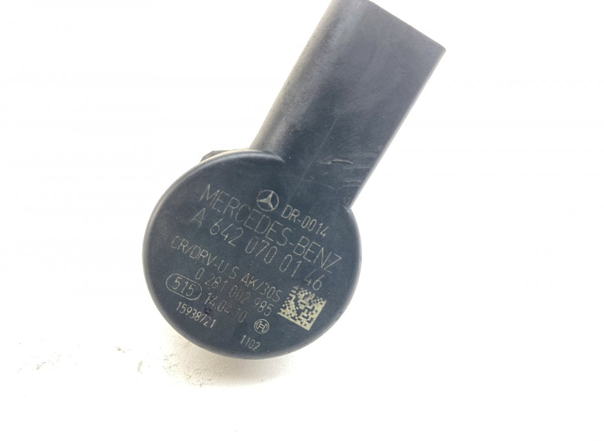 0281002927 A6420740284 0281002985 Fuel pressure regulator MERCEDES-BENZ E-CLASS (W212) (2009-2016)