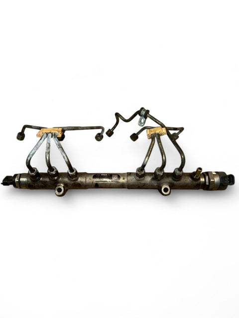 Fuel Distributor / fuel rail VOLVO S80 II (AS) (2006-2016)