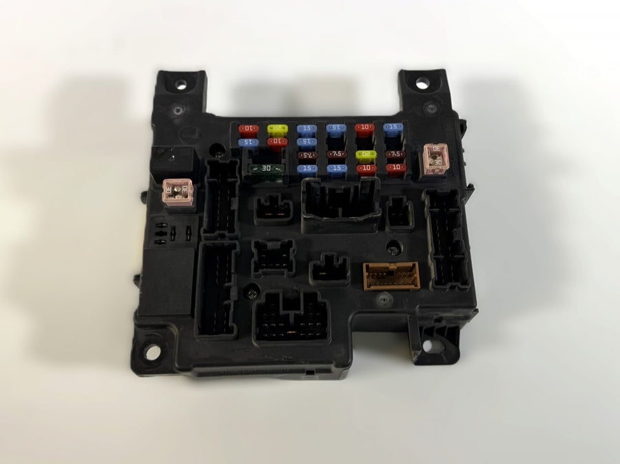 8637A322 Fuse box PEUGEOT 4007 (GP) (2007-2012)