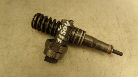 Fuel Injector VW PASSAT B5 (3B2) (1996-2000)