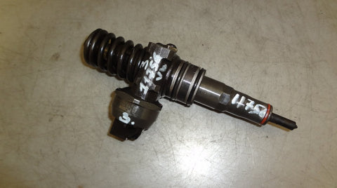 0414720311 Fuel Injector VW TRANSPORTER T5 / MULTIVAN (7H, 7E, 7J) (2003-2015)