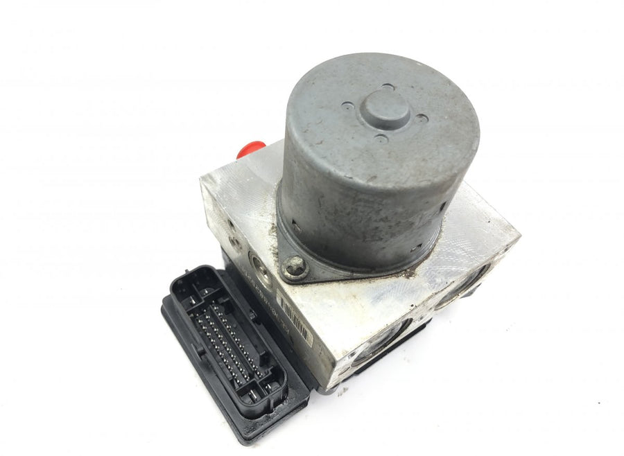 17654056 54085622T 17618956A 17618956-A ABS hydraulic unit / pump VW PASSAT B7 / ALLTRACK (2010-2015)