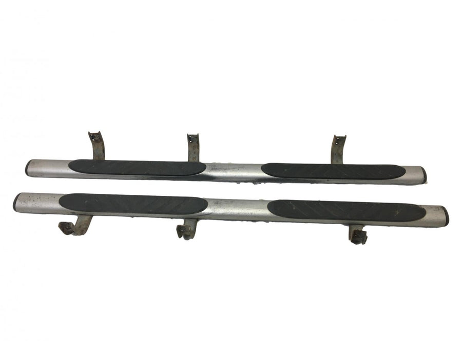 96101EB10A Foot / side step left NISSAN NAVARA II / NP300 (D40) (2004-2021)
