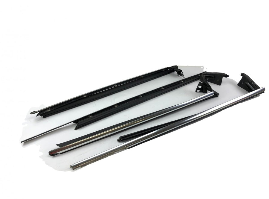 A2167200324 Door Window moulding Front Left MERCEDES-BENZ S-CLASS Coupe (C216) (2006-2013)