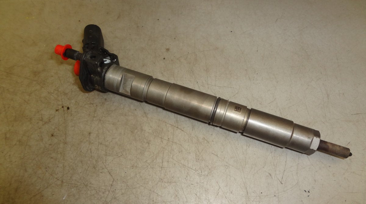 Fuel Injector VW PHAETON (3D) (2002-2016)