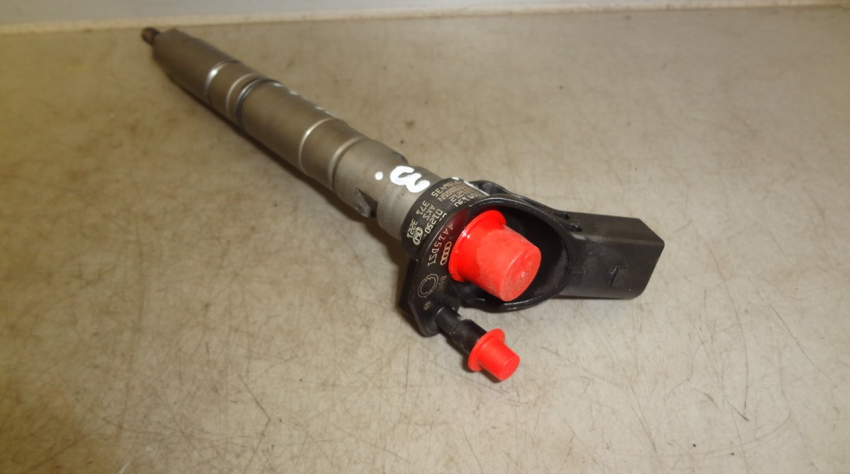 Fuel Injector VW PHAETON (3D) (2002-2016)